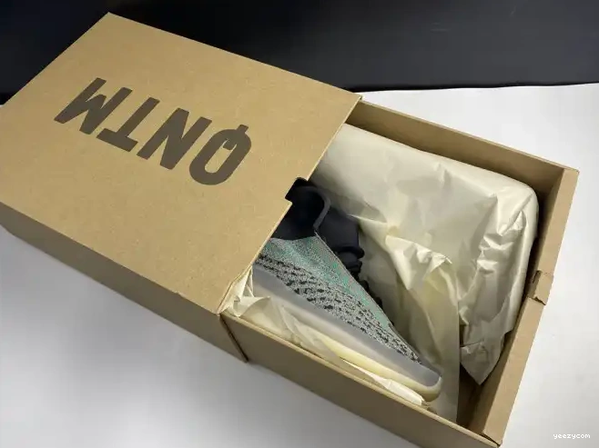 Yeezy Teal Blue Adidas G58864 QNTM 0502